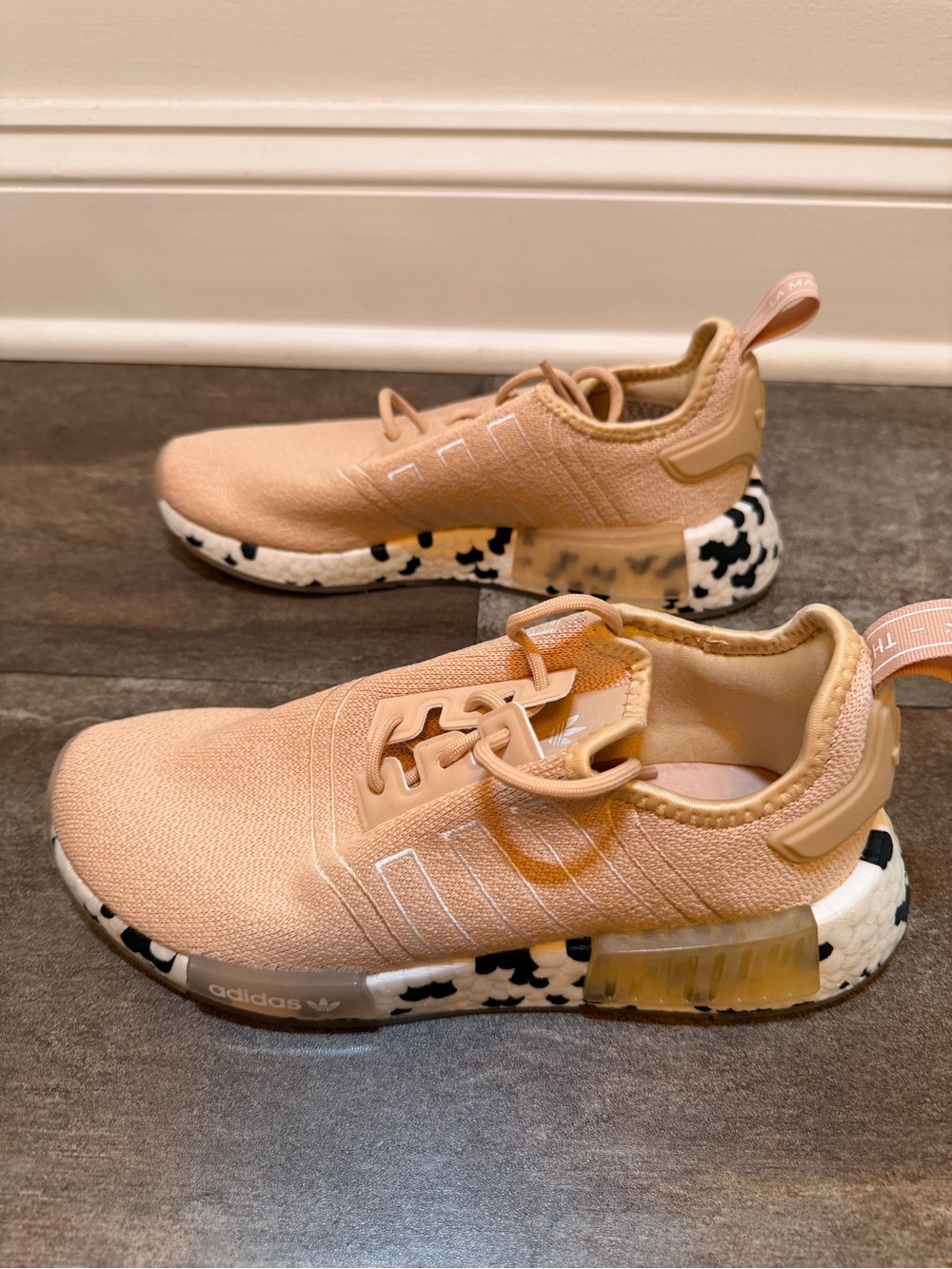 Adidas NMD_R1 V2 Sneaker- Limited Edition